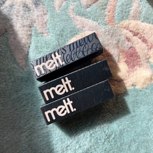 Melt Ultra- Matte Lipstick Frisky, 710, Laced - Picture 4 of 7